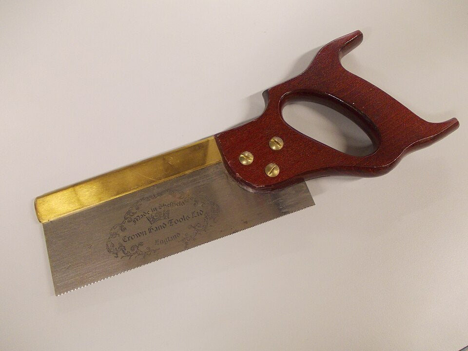 Brass-backed dovetail saw